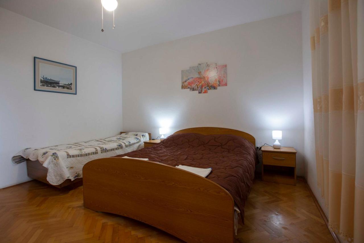 Apartments Davorka Simuni Exterior photo