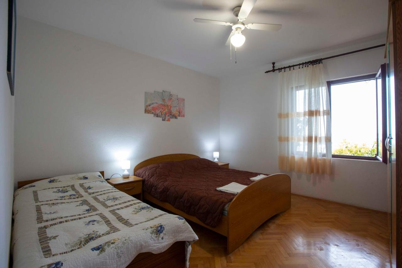Apartments Davorka Simuni Exterior photo