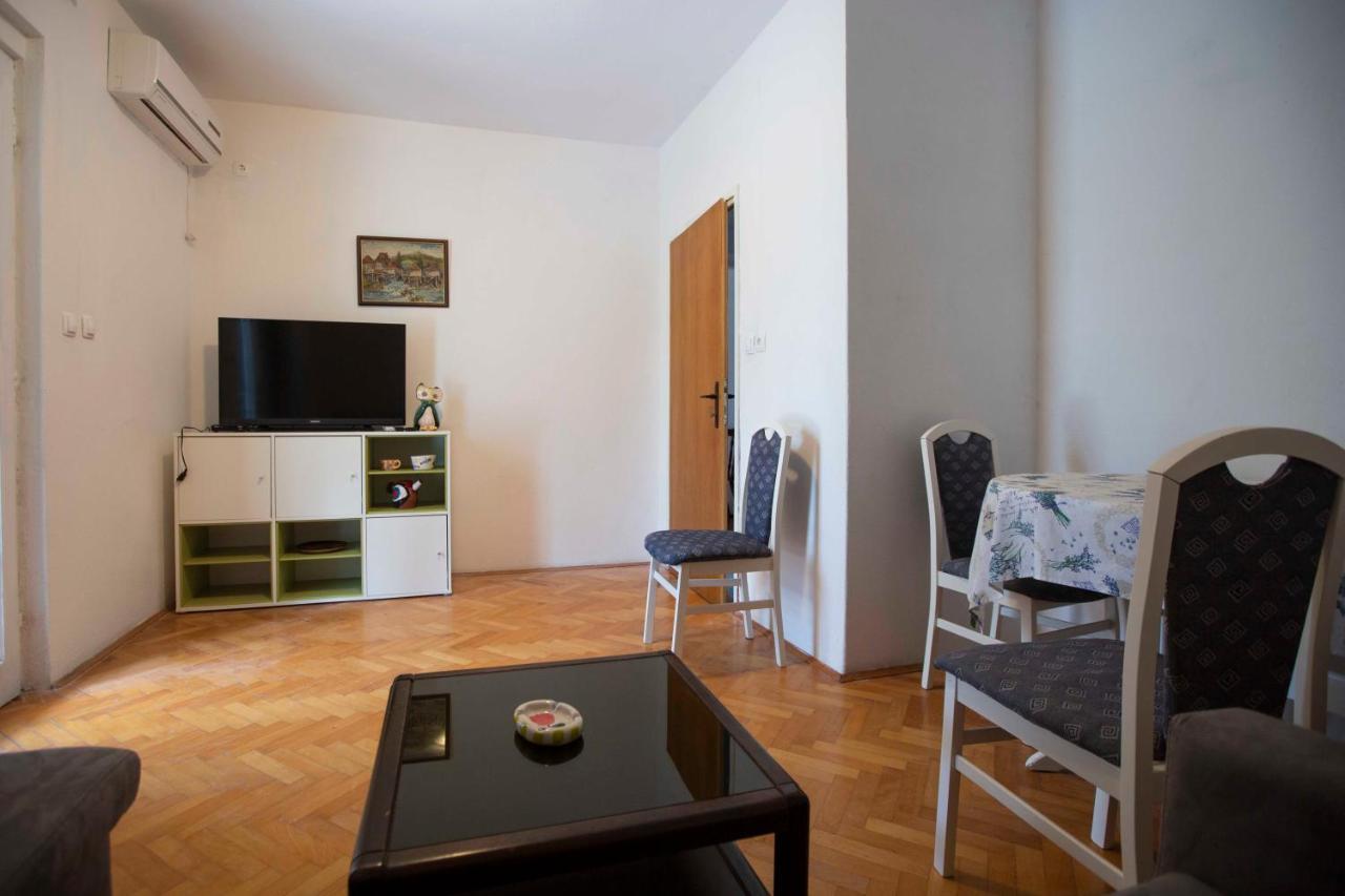 Apartments Davorka Simuni Exterior photo